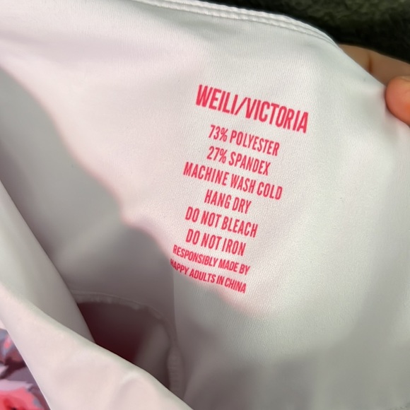 GRRRL small flamingo capris - Picture 3 of 3